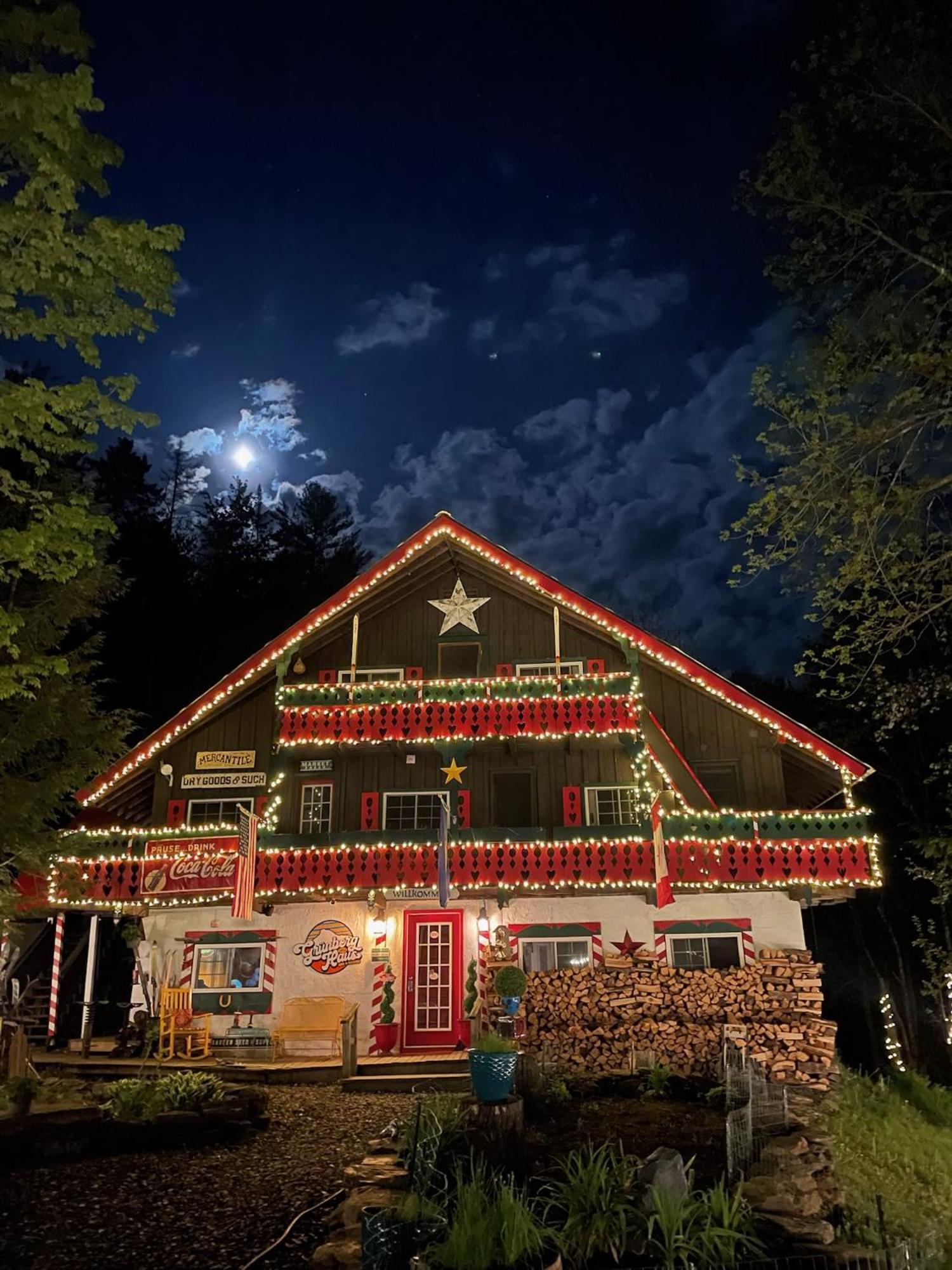 Grunberg Haus Inn & Cabins Уотърбъри Екстериор снимка