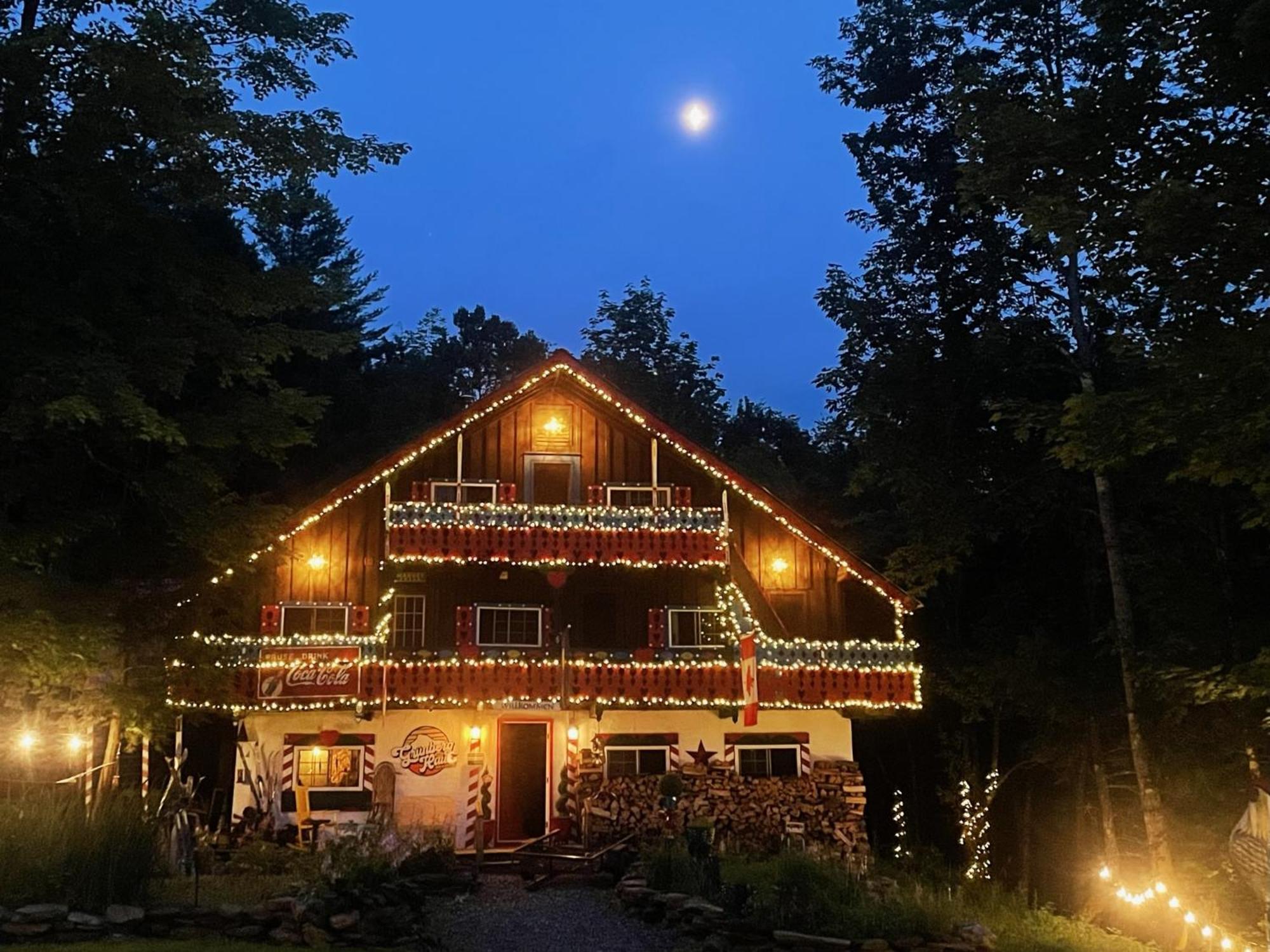 Grunberg Haus Inn & Cabins Уотърбъри Екстериор снимка