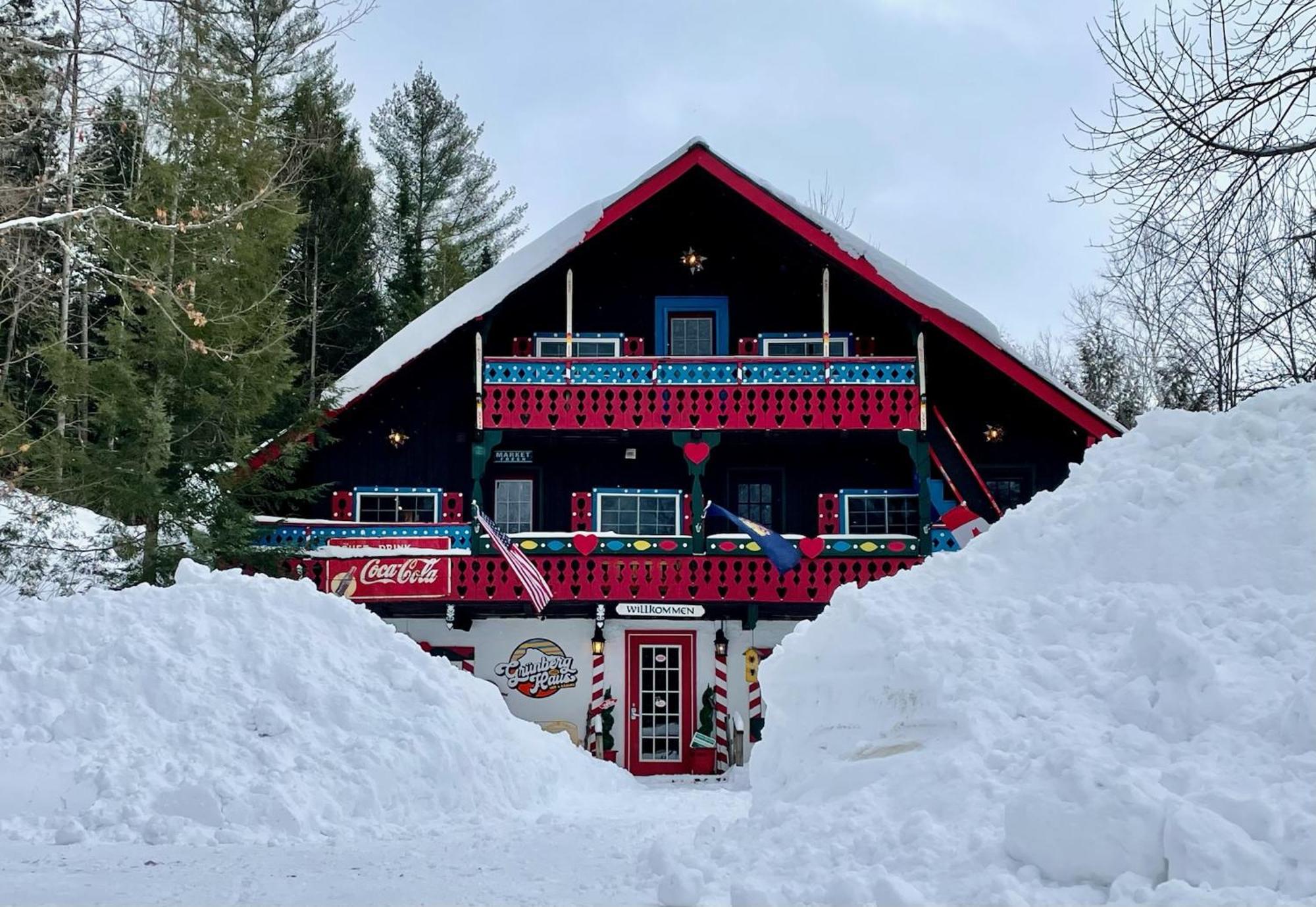 Grunberg Haus Inn & Cabins Уотърбъри Екстериор снимка